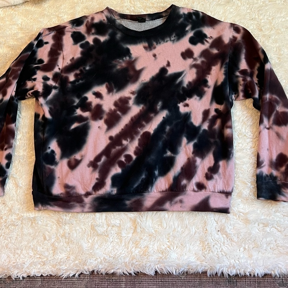 ð
ºWILD Fable Tie Dye Crewneck - Picture 2 of 3